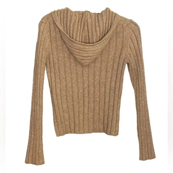 Old Navy Tan V-Neck Sweater - Picture 4 of 8